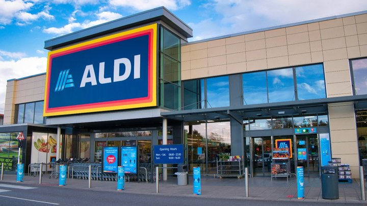 英国 Aldi 在自助结账机上增加彩票销售功能